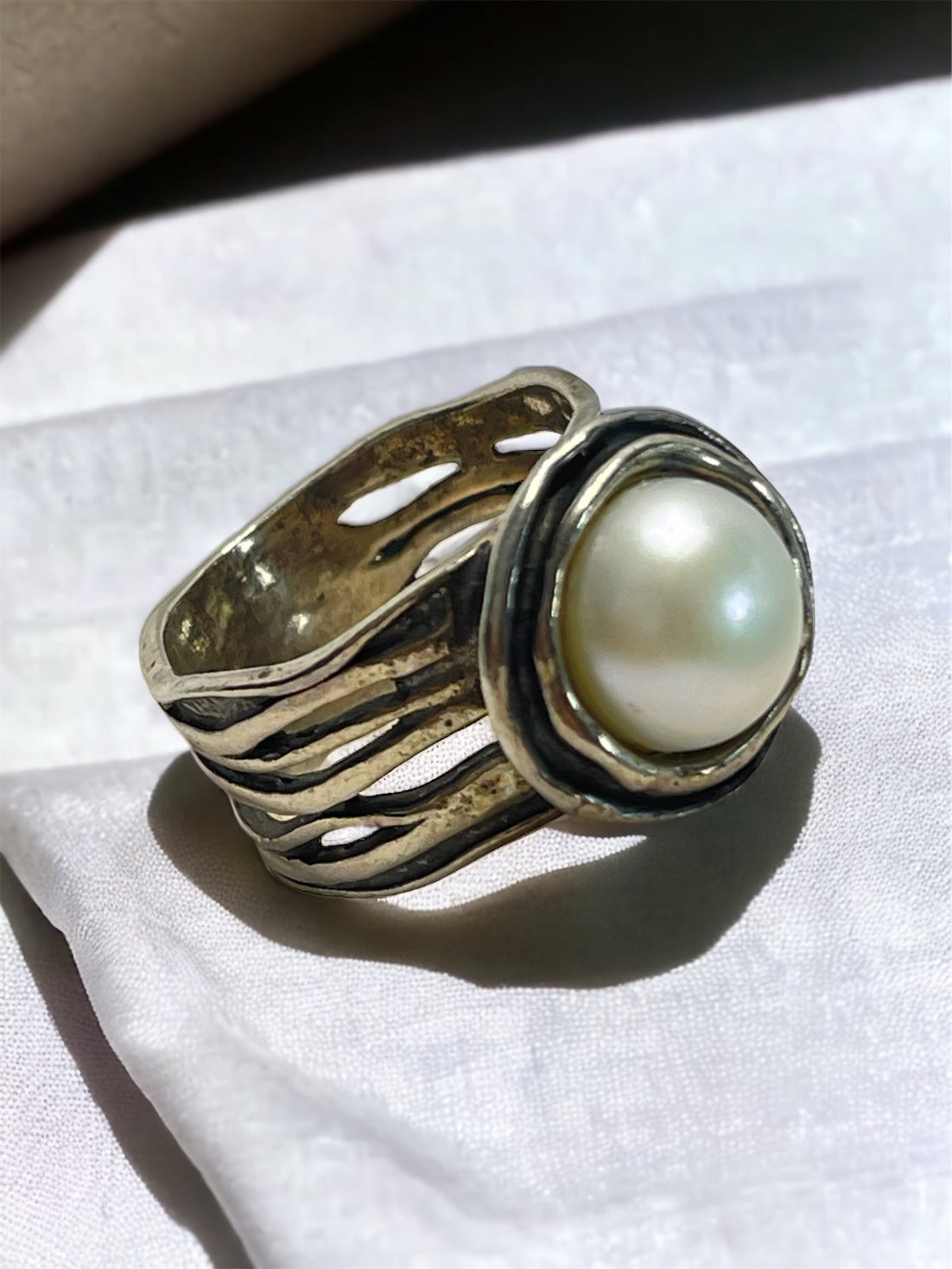 Anillo antiguo de perlas de agua dulce