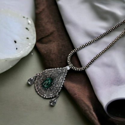 Filigree Vintage Green Necklace