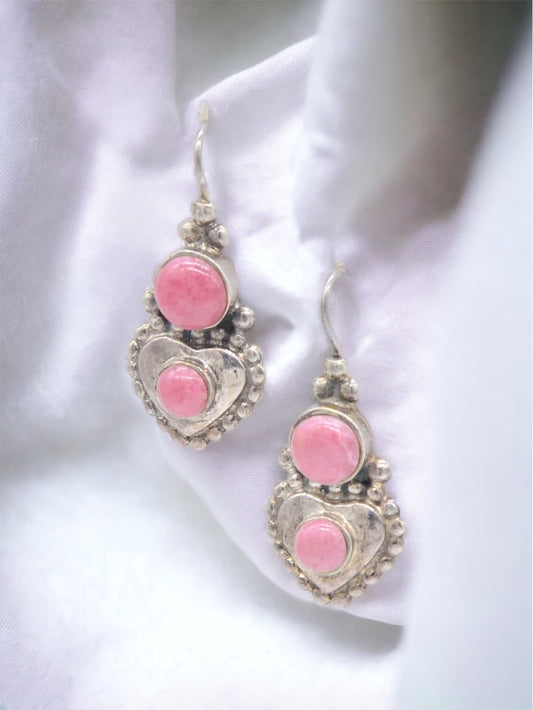 Pendientes tailandeses en forma de corazón rosa